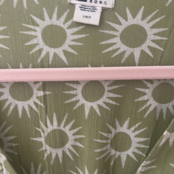 Billabong - Picture 4 of 6